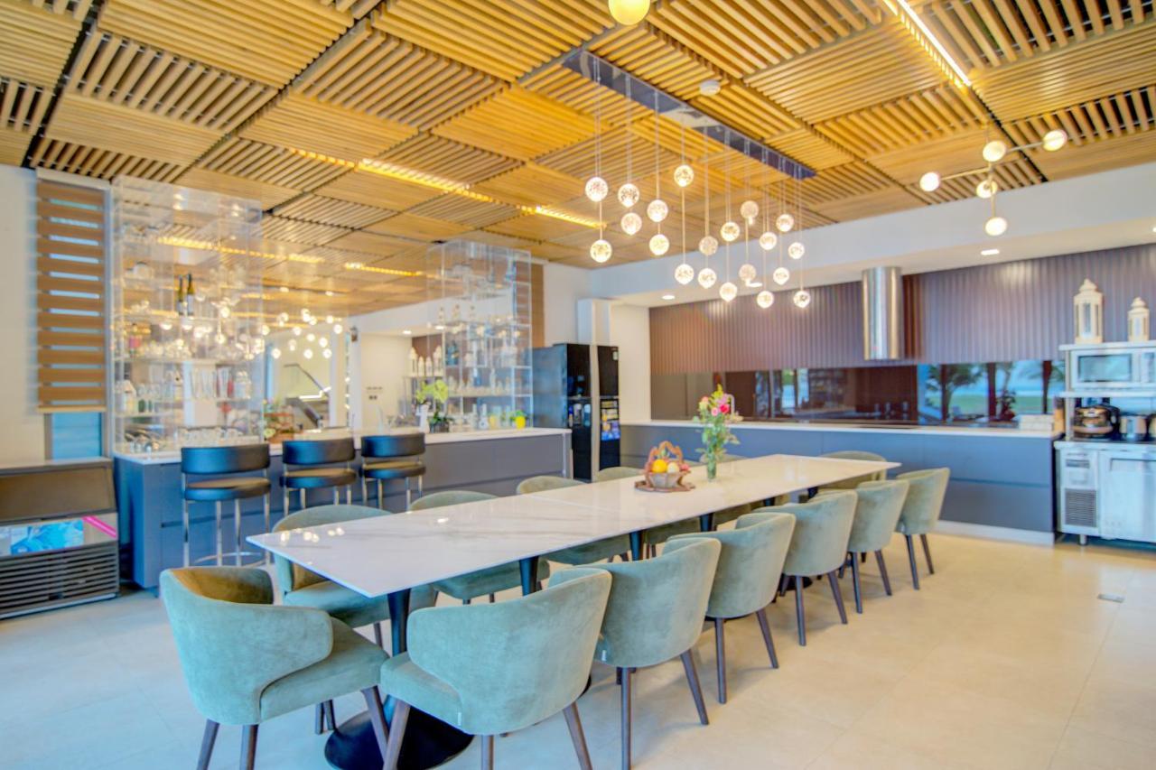 Deluxe Beach Villas By Danatrip ดานัง ภายนอก รูปภาพ